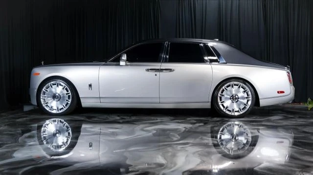 2018 Rolls-Royce Phantom VIII - Image 2 of 23
