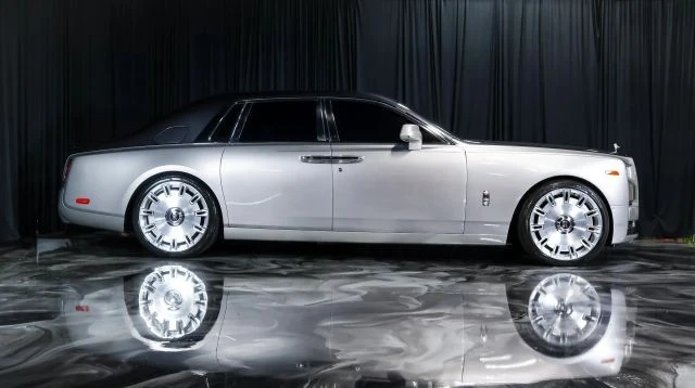 2018 Rolls-Royce Phantom VIII - Image 9 of 23