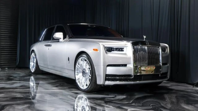2018 Rolls-Royce Phantom VIII - Image 12 of 23