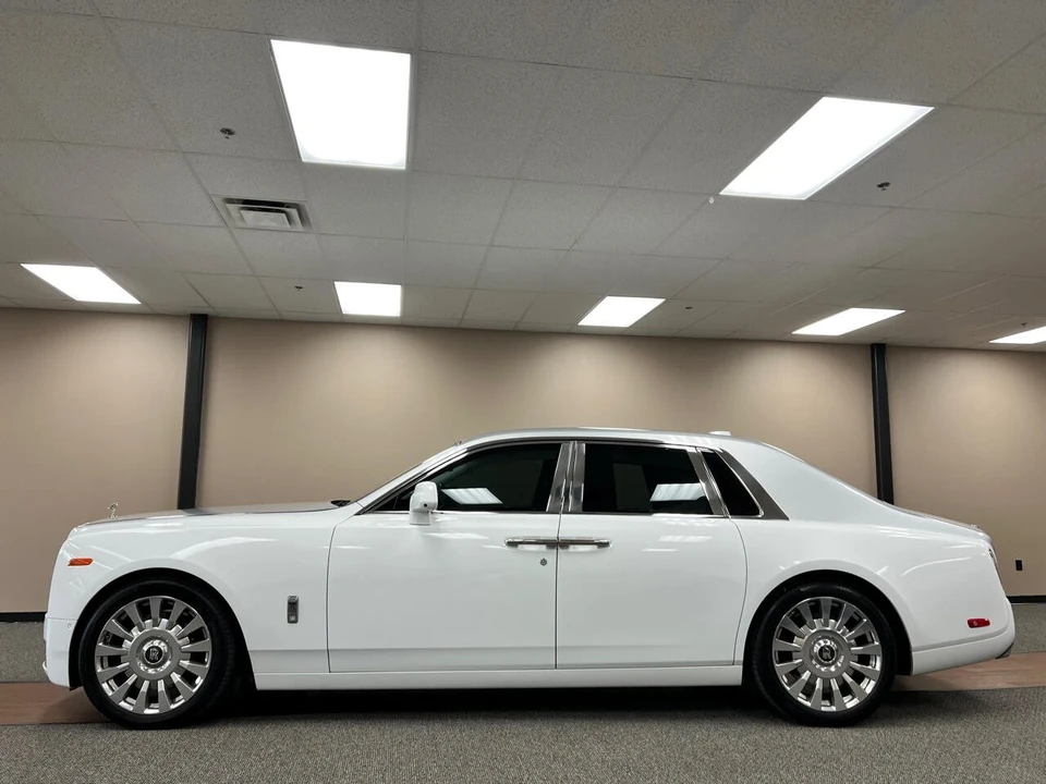 2018 Rolls-Royce Phantom VIII - Image 2 of 21