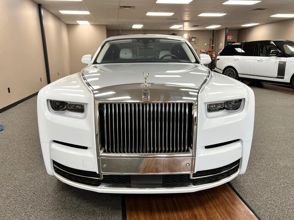 2018 Rolls-Royce Phantom VIII - Image 13 of 21
