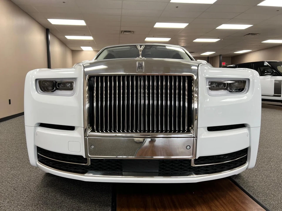 2018 Rolls-Royce Phantom VIII - Image 11 of 21