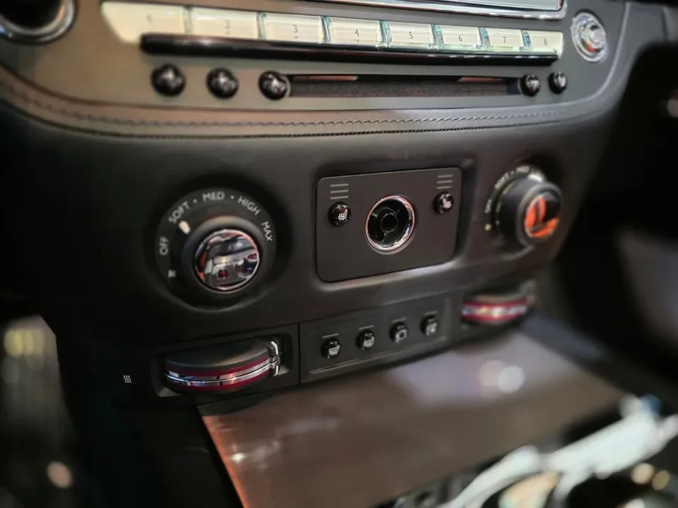 2018 Rolls-Royce Dawn - Image 17 of 20