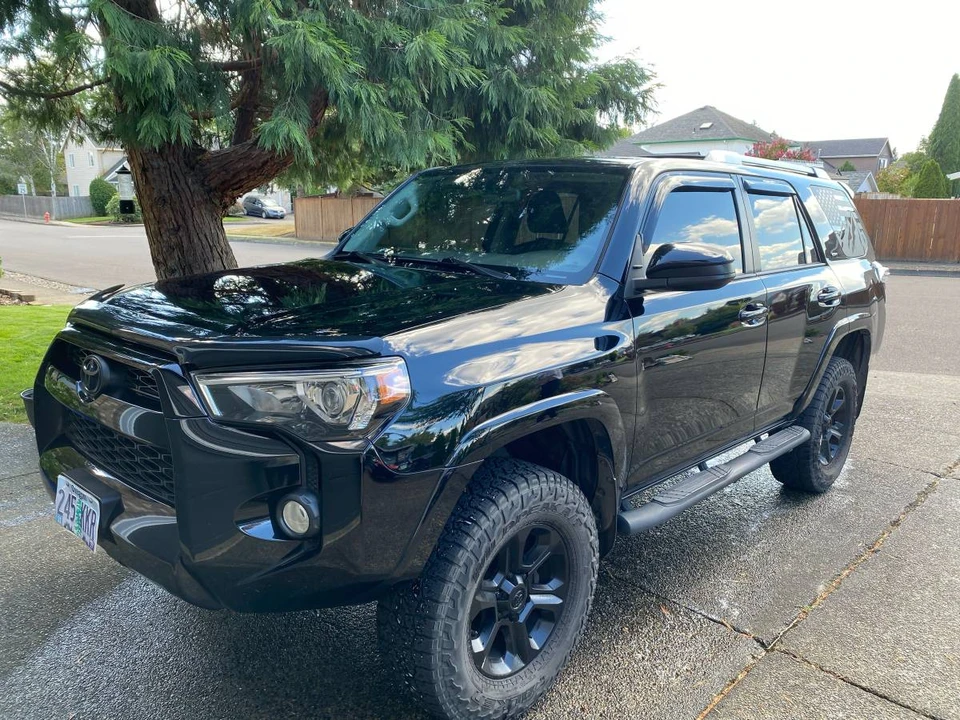 2018 Toyota 4Runner 5th Gen - Image 4 of 5
