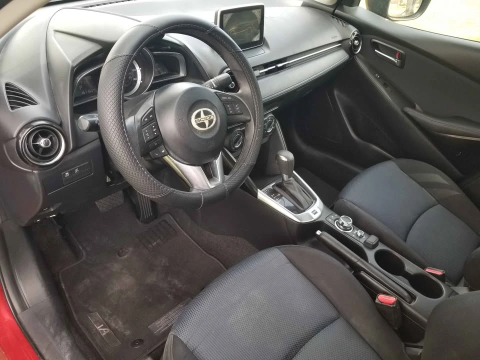 2018 Scion iA - Image 12 of 18