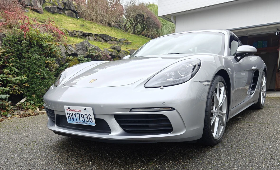 2018 Porsche 718 Cayman - Image 2 of 24
