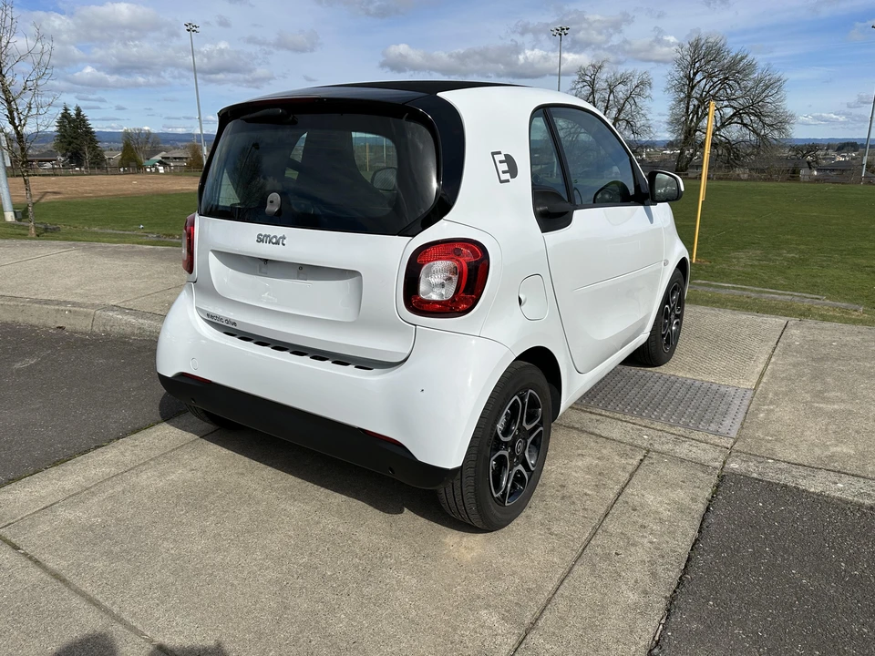 2018 Smart Fortwo 3rd Gen - Image 8 of 25