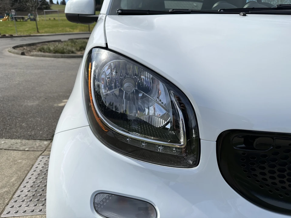2018 Smart Fortwo 3rd Gen - Image 9 of 25