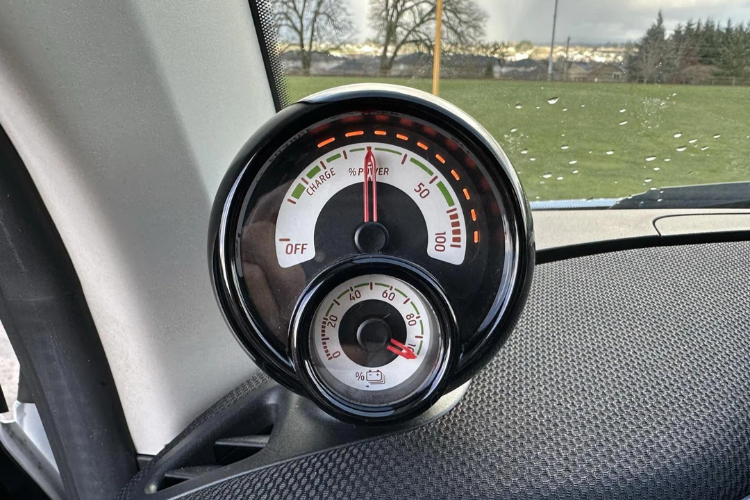 2018 Smart Fortwo 3rd Gen - Image 25 of 25