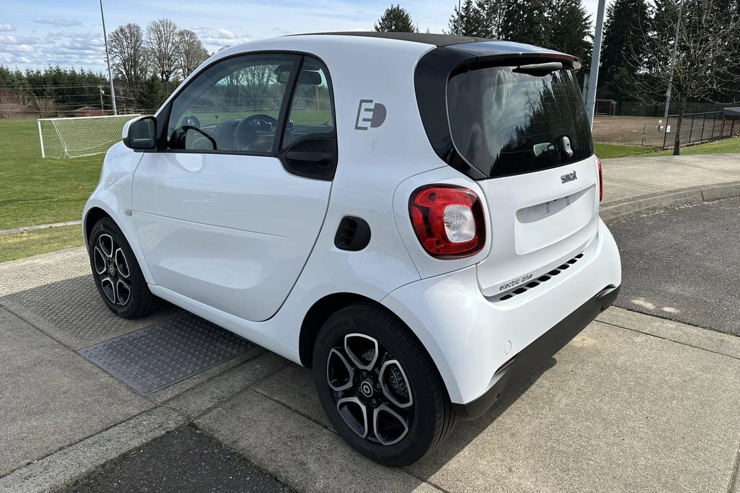 2018 Smart Fortwo 3rd Gen - Image 4 of 25