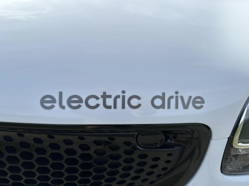 2018 Smart Fortwo 3rd Gen - Image 11 of 25