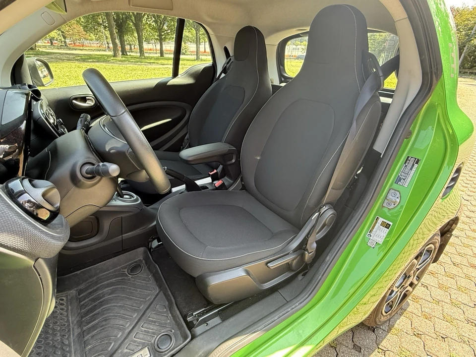 2018 Smart Fortwo 3rd Gen - Image 8 of 16