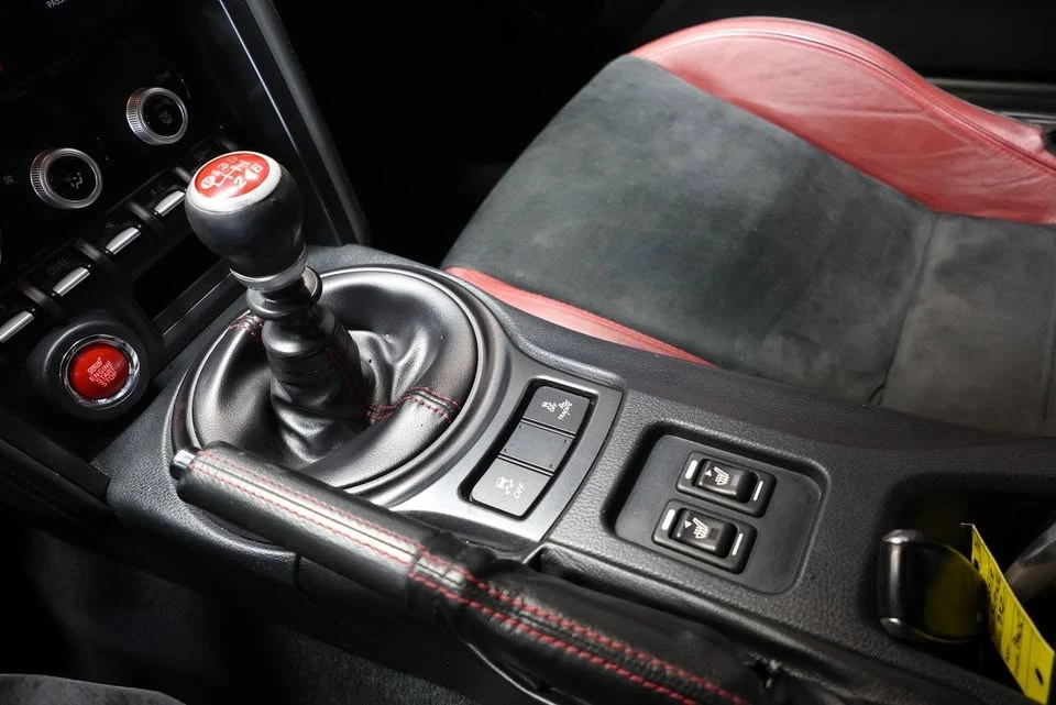 2018 Subaru BRZ 1st Gen - Image 15 of 20
