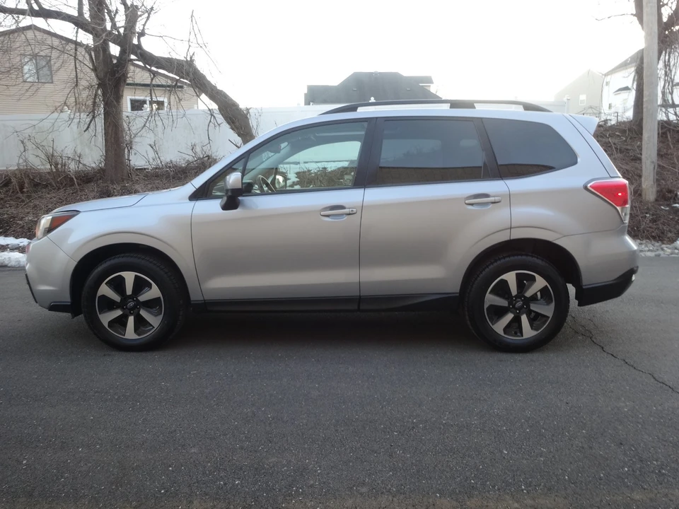 2018 Subaru Forester 4th Gen - Image 9 of 20