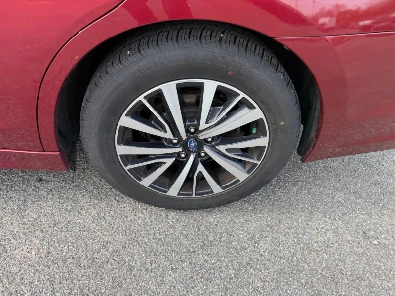 2018 Subaru Legacy 6th Gen - Image 9 of 12