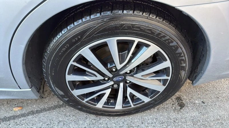 2018 Subaru Legacy 6th Gen - Image 9 of 12