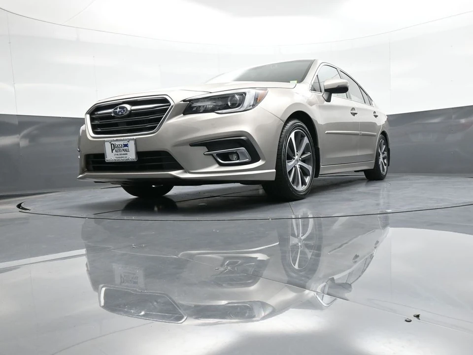 2018 Subaru Legacy 6th Gen - Image 25 of 31