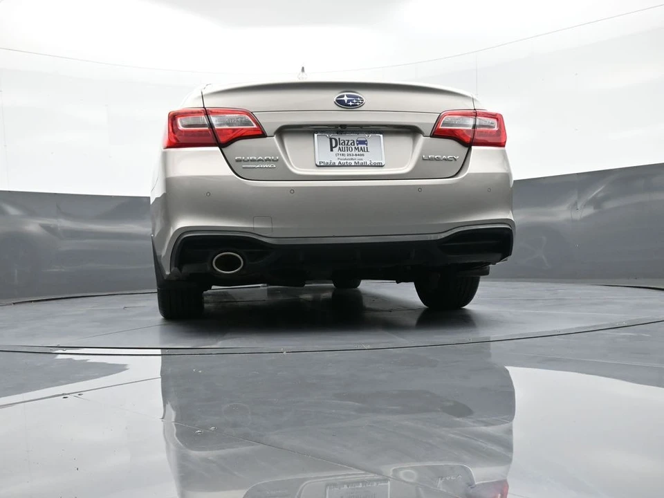 2018 Subaru Legacy 6th Gen - Image 30 of 31