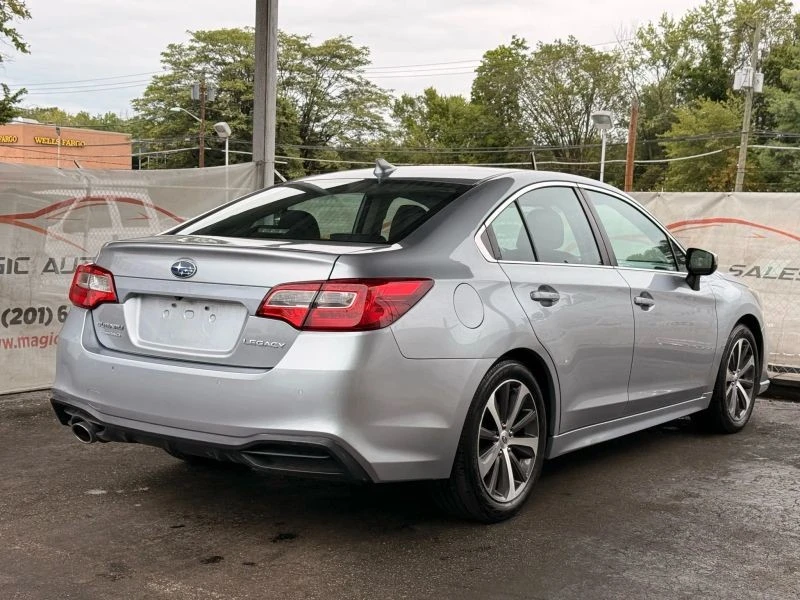 2018 Subaru Legacy 6th Gen - Image 11 of 12