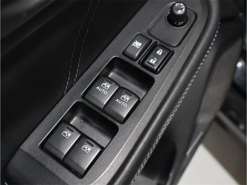 2018 Subaru Legacy 6th Gen - Image 11 of 31