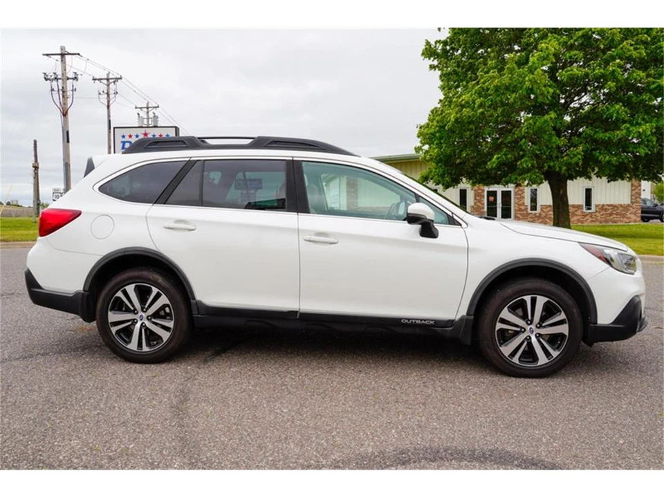 2018 Subaru Outback 5th Gen - Image 2 of 31
