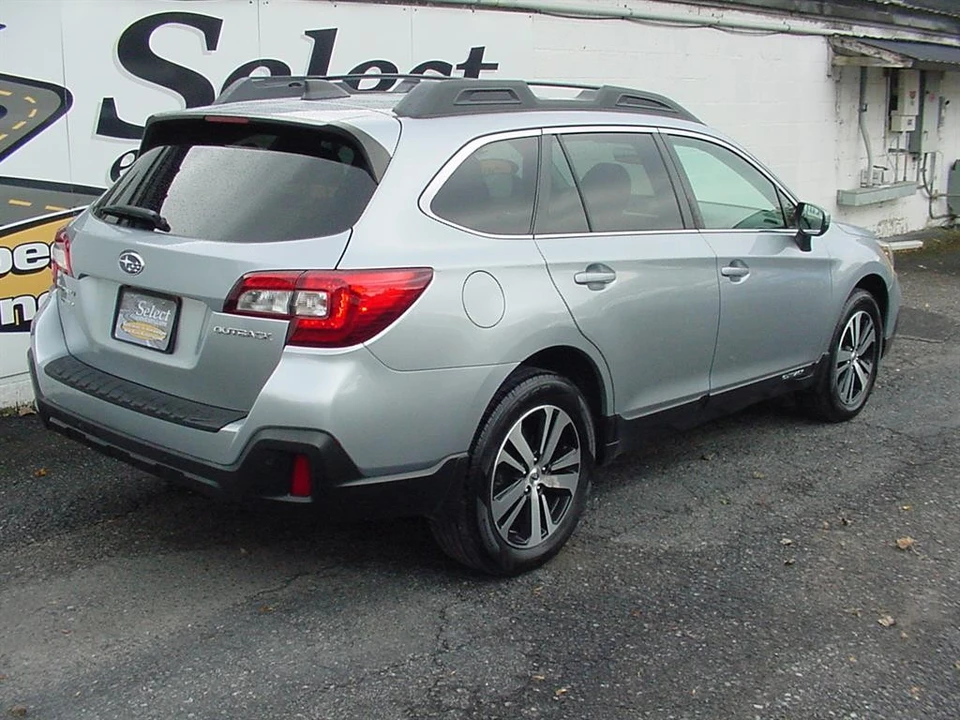 2018 Subaru Outback 5th Gen - Image 4 of 12