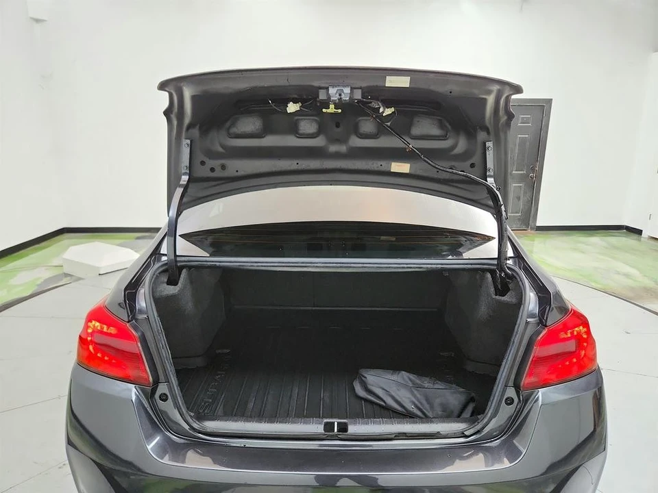 2018 Subaru Impreza WRX 4th Gen - Image 29 of 31