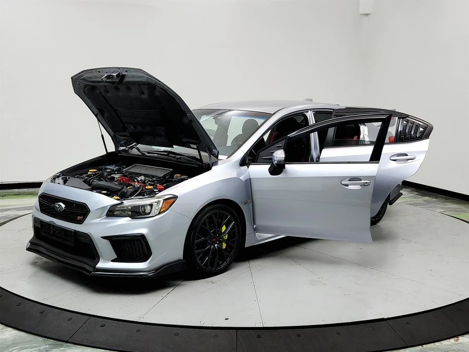 2018 Subaru Impreza WRX STi 3rd Gen - Image 9 of 12