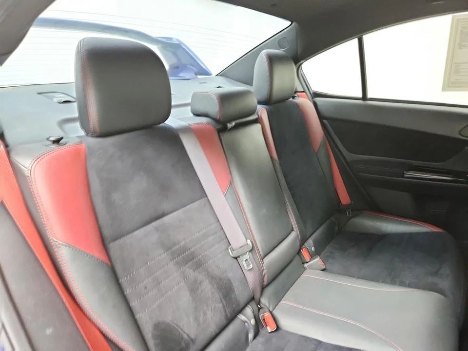 2018 Subaru Impreza WRX STi 4th Gen - Image 27 of 31
