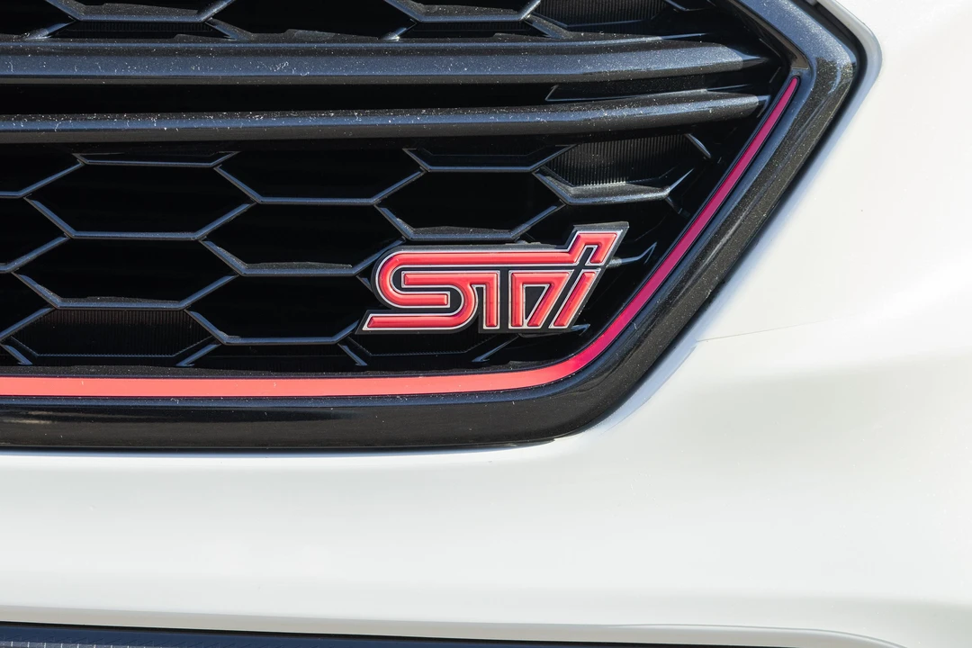 2018 Subaru Impreza WRX STi 4th Gen - Image 16 of 31