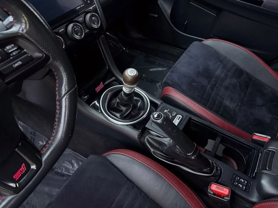 2018 Subaru Impreza WRX STi 4th Gen - Image 13 of 20