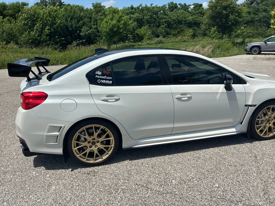 2018 Subaru Impreza WRX STi 4th Gen - Image 16 of 31