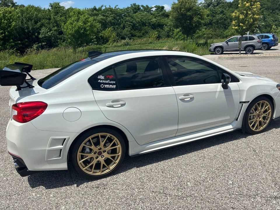 2018 Subaru Impreza WRX STi 4th Gen - Image 17 of 31