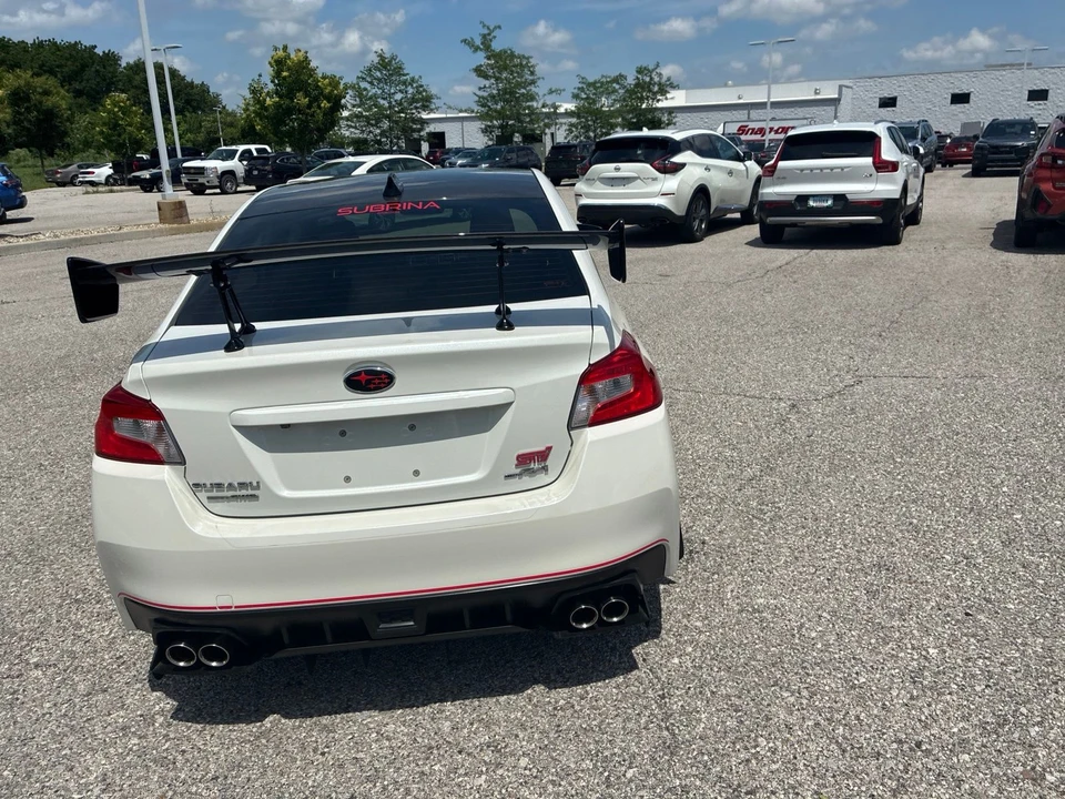 2018 Subaru Impreza WRX STi 4th Gen - Image 25 of 31