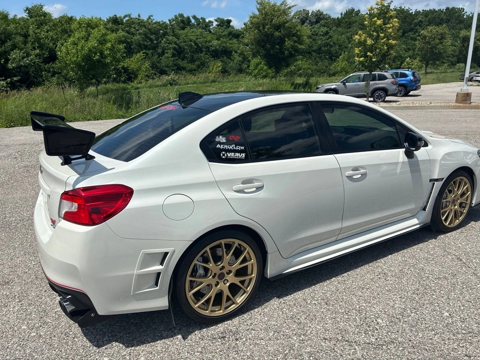 2018 Subaru Impreza WRX STi 4th Gen - Image 18 of 31