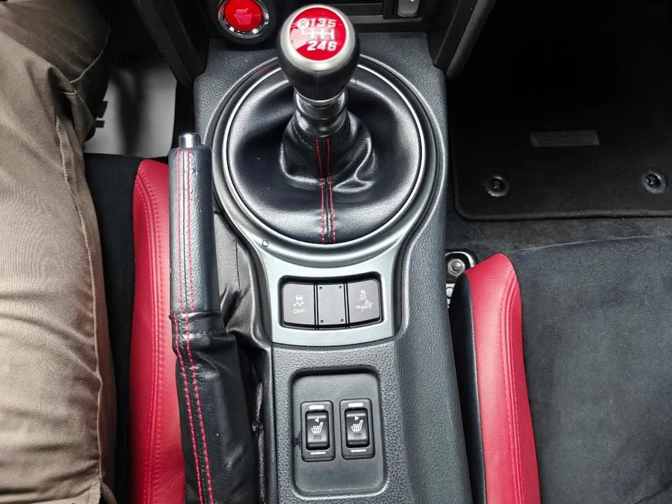 2018 Subaru BRZ 1st Gen - Image 16 of 17