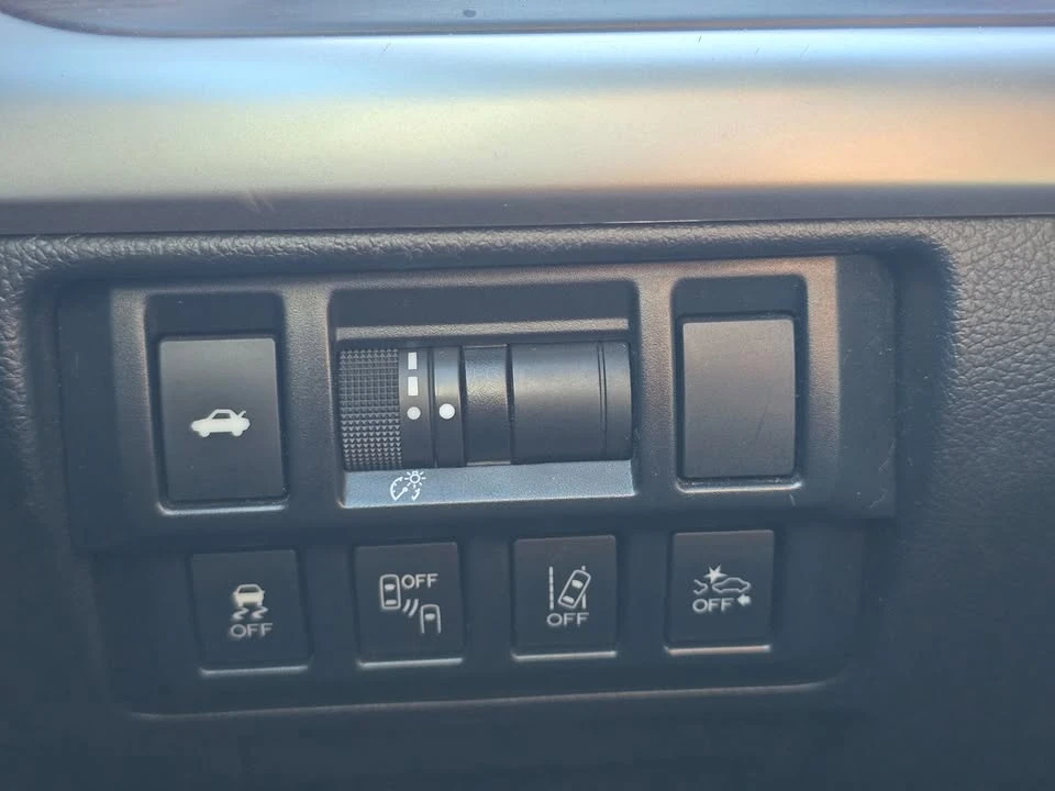 2018 Subaru Legacy 6th Gen - Image 19 of 20