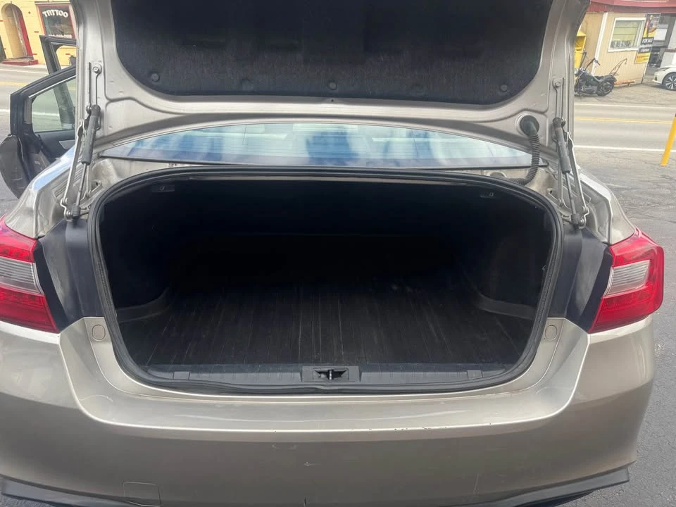 2018 Subaru Legacy 6th Gen - Image 7 of 12