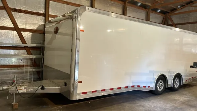 2018 Sundowner Sunlite 24' Enclosed Trailer