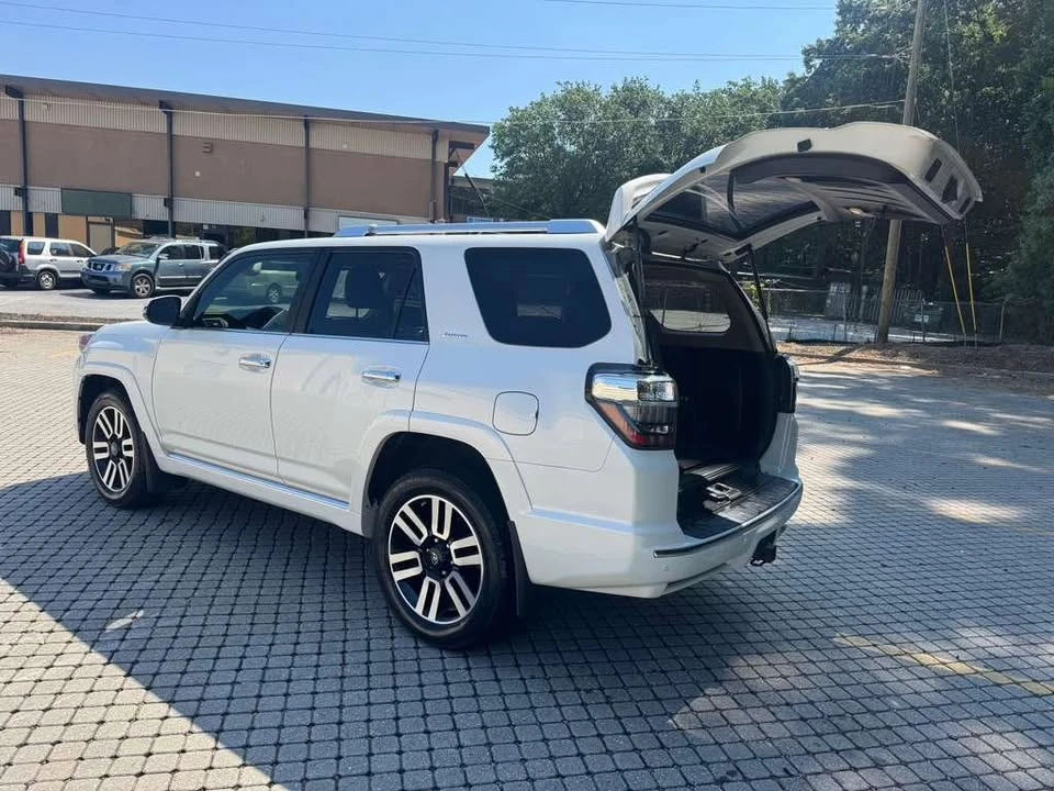 2018 Toyota 4Runner 5th Gen - Image 5 of 10