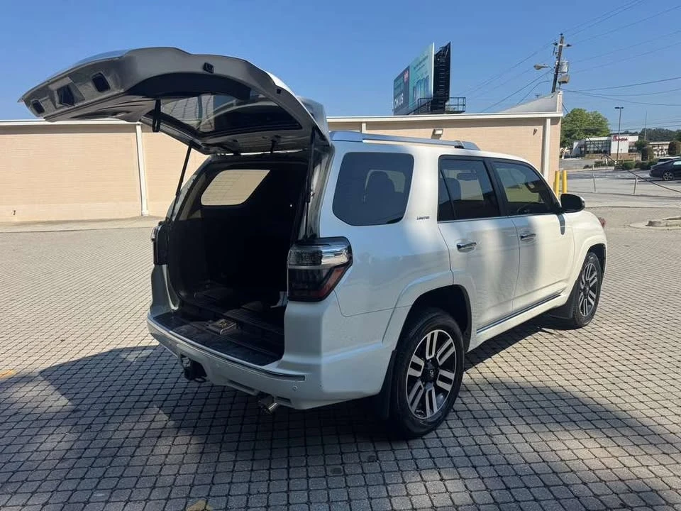 2018 Toyota 4Runner 5th Gen - Image 4 of 10