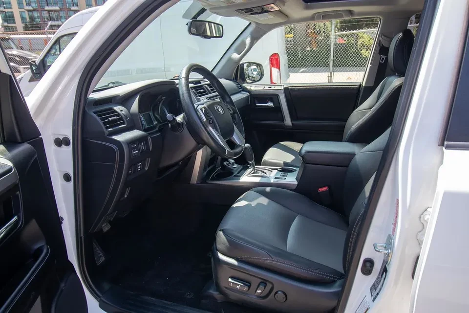 2018 Toyota 4Runner 5th Gen - Image 9 of 18