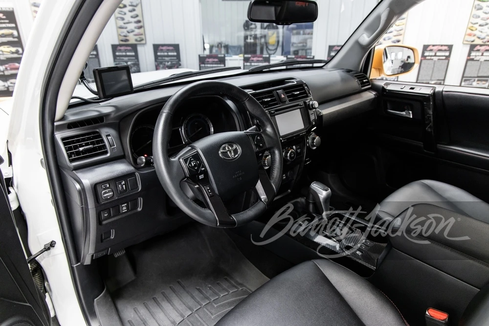 2018 Toyota 4Runner 5th Gen - Image 16 of 31