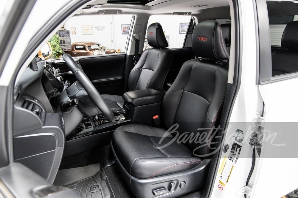 2018 Toyota 4Runner 5th Gen - Image 25 of 31