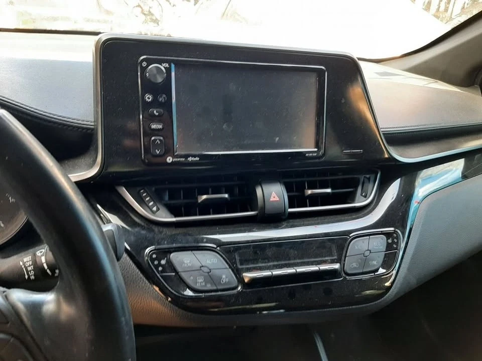 2018 Toyota C-HR - Image 8 of 10