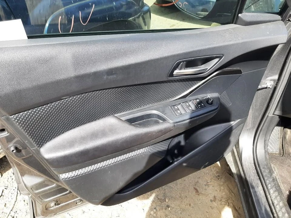 2018 Toyota C-HR - Image 6 of 10