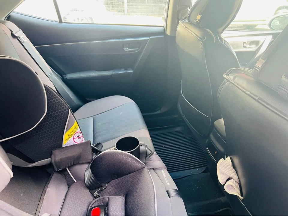 2018 Toyota Corolla 11th Gen - Image 7 of 8
