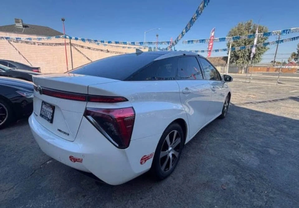 2018 Toyota Mirai - Image 3 of 4