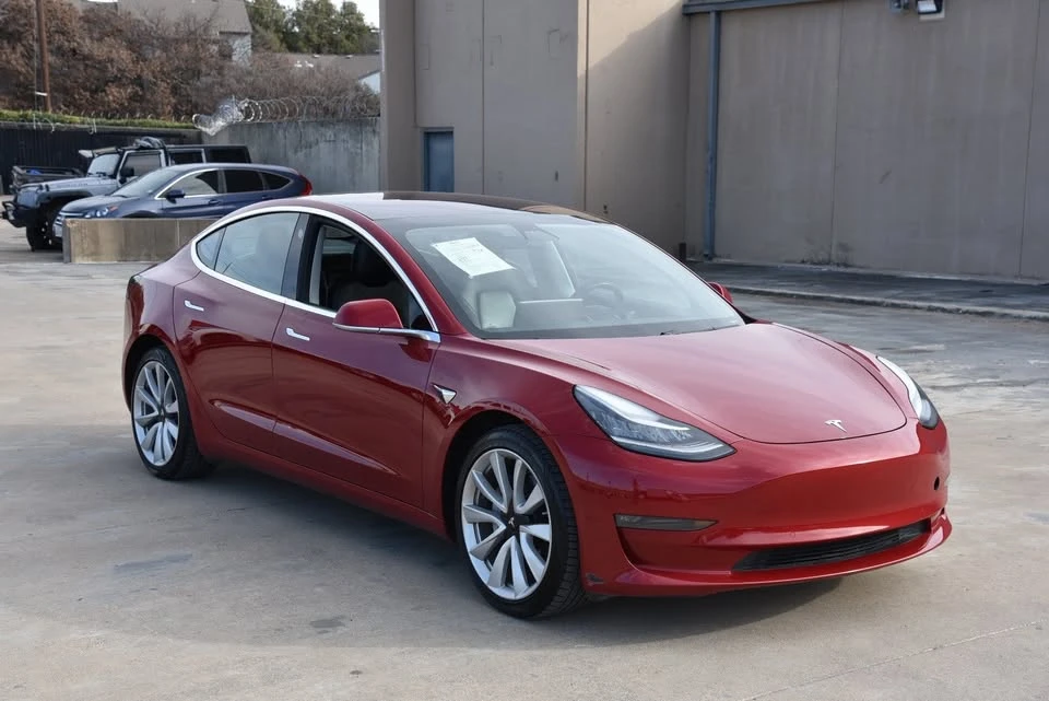 2018 Tesla Model 3 - Image 7 of 9