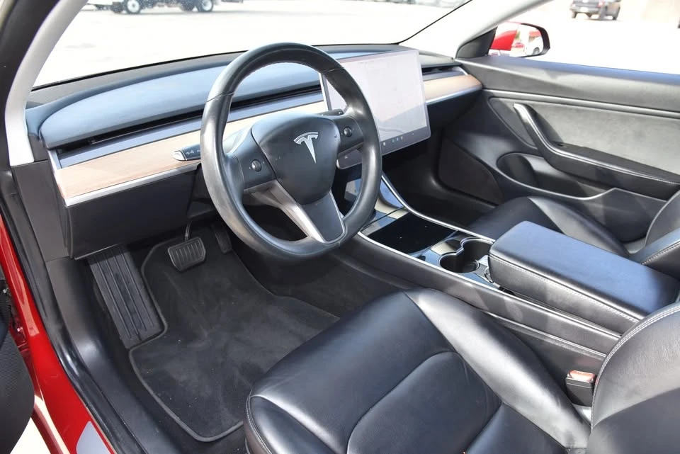 2018 Tesla Model 3 - Image 8 of 9